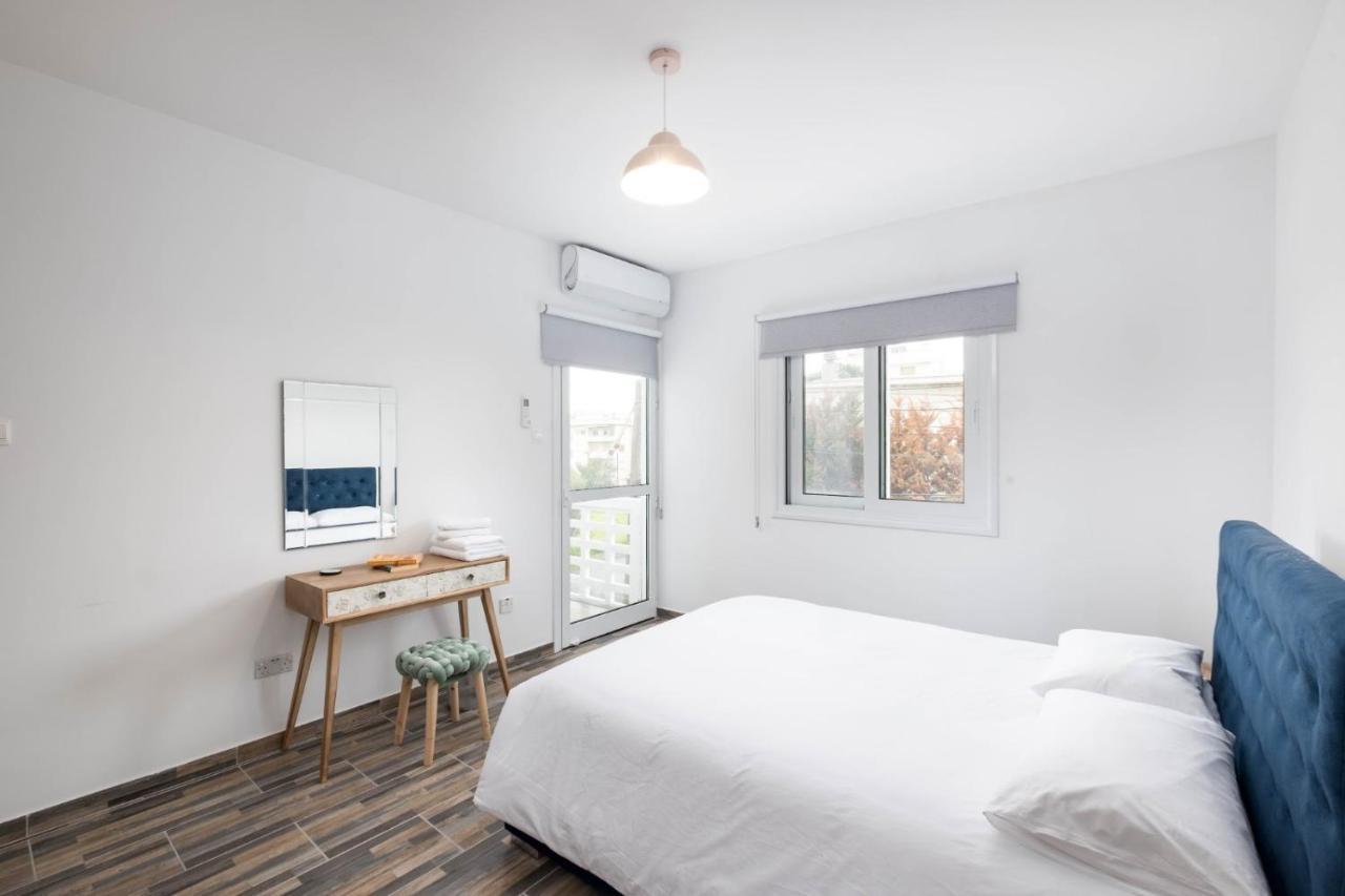 Happy Stay Apartment - Halefka Court Larnaca Buitenkant foto